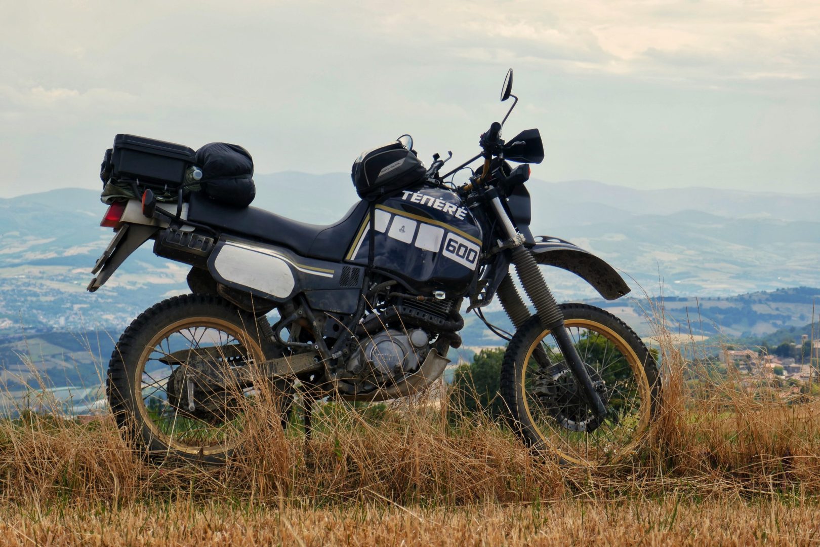 You are currently viewing Yamaha XT600 1VK Monochrome